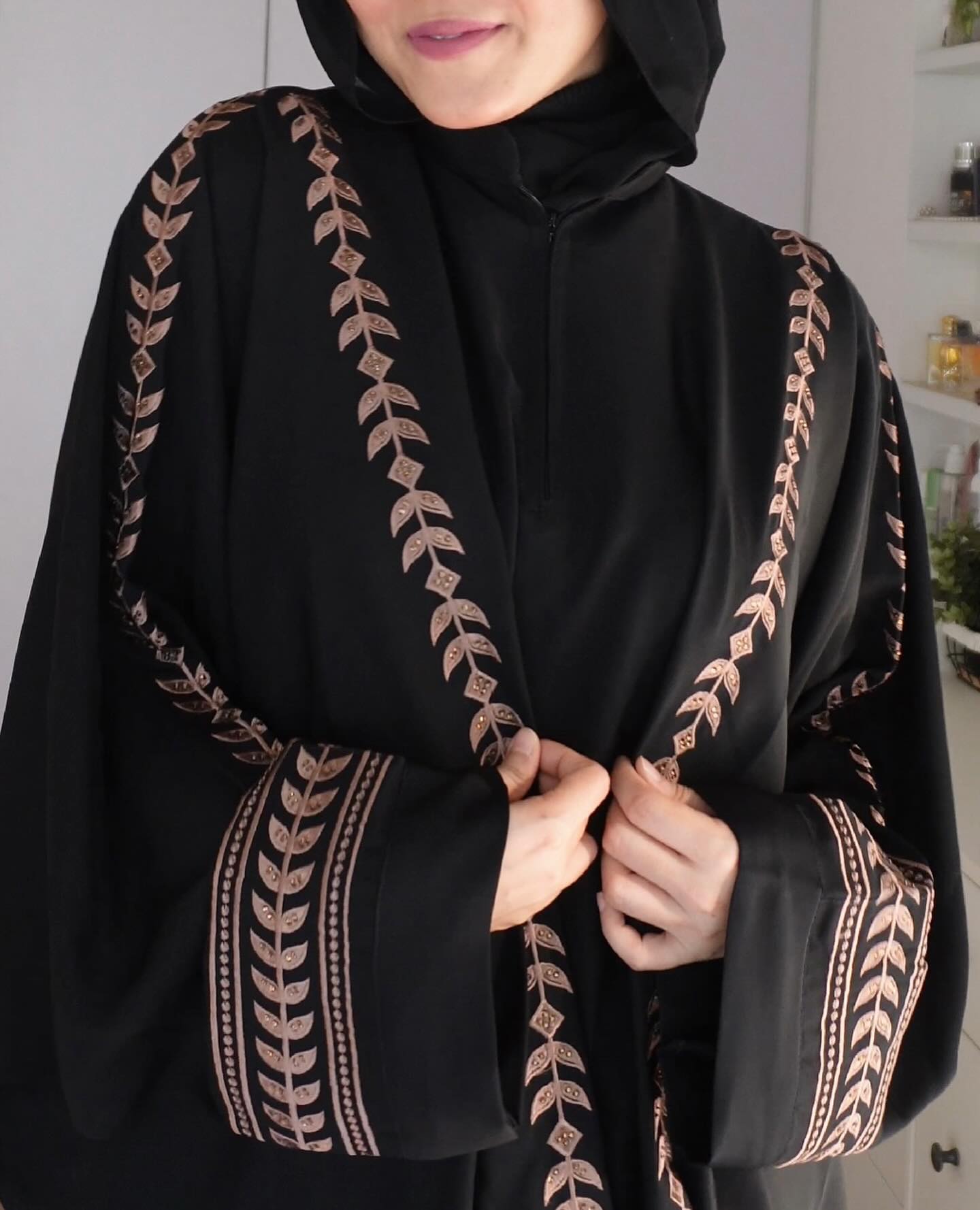 MAHNAAZ EMBROIDERED ABAYAH