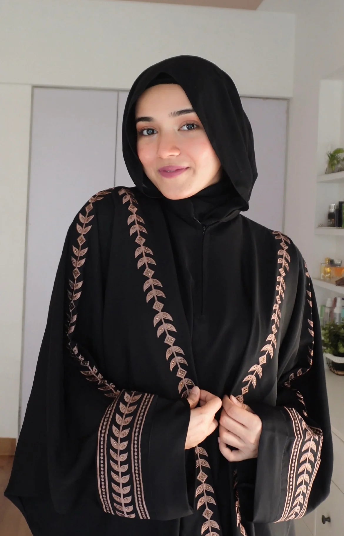 MAHNAAZ EMBROIDERED ABAYAH