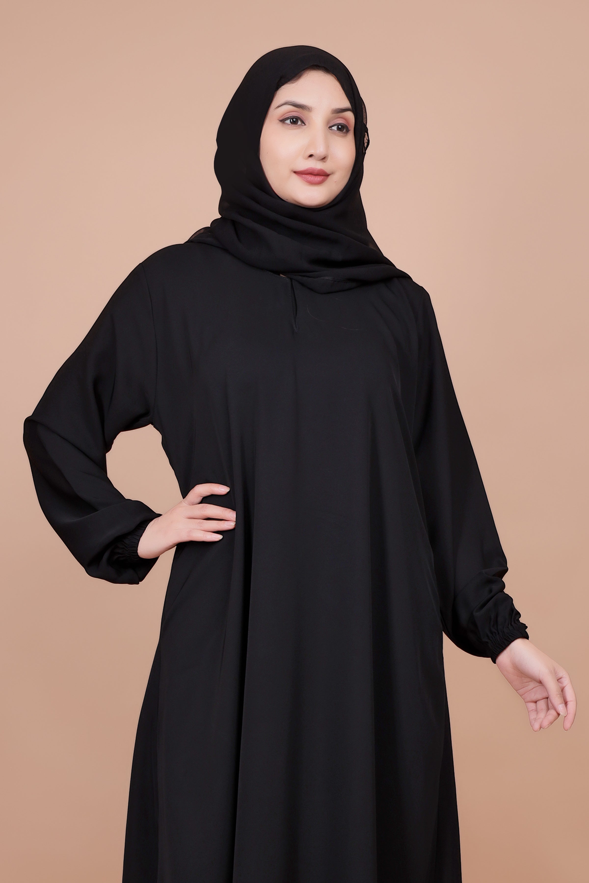 Noor Classic – Everyday Black Abaya