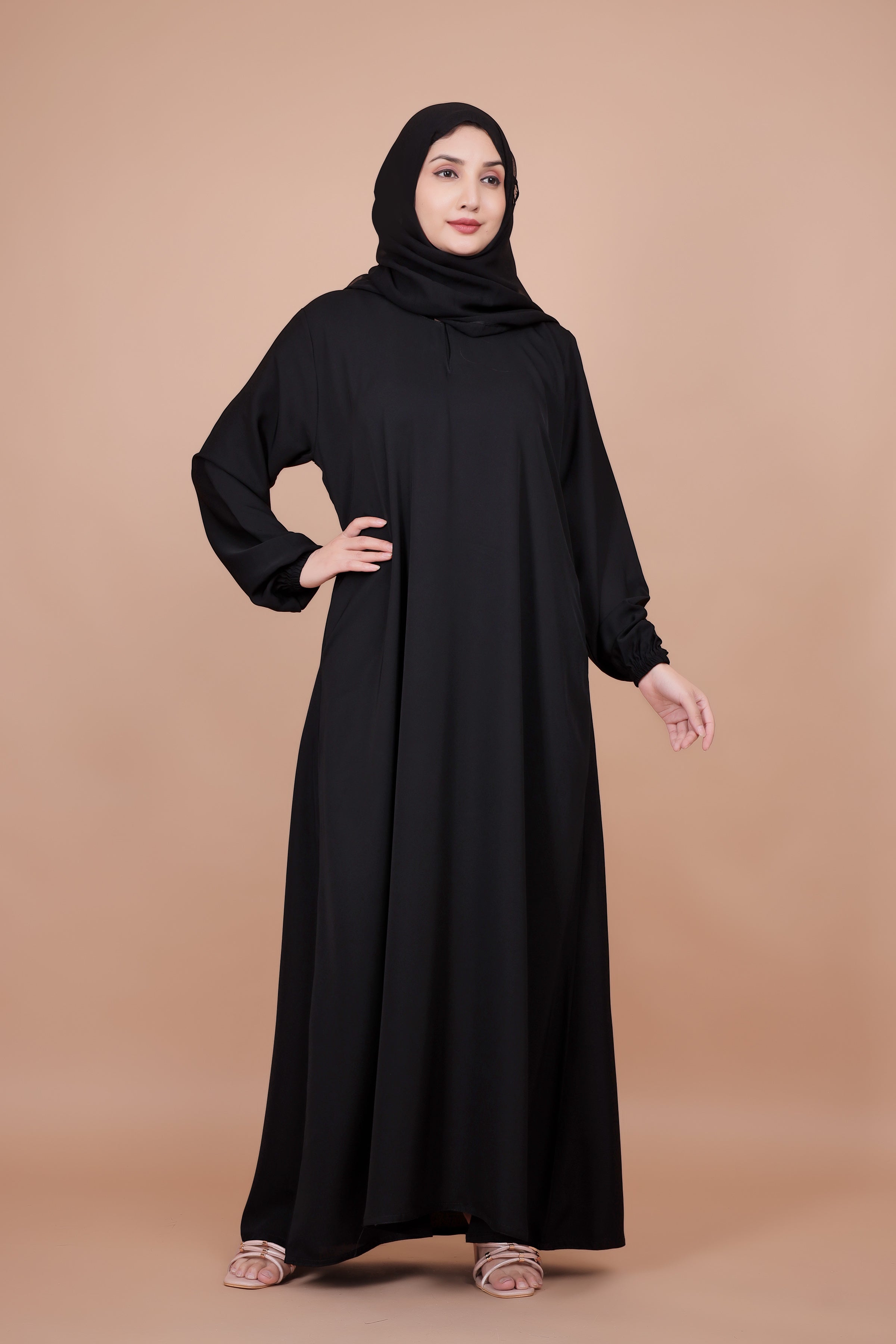 Noor Classic – Everyday Black Abaya