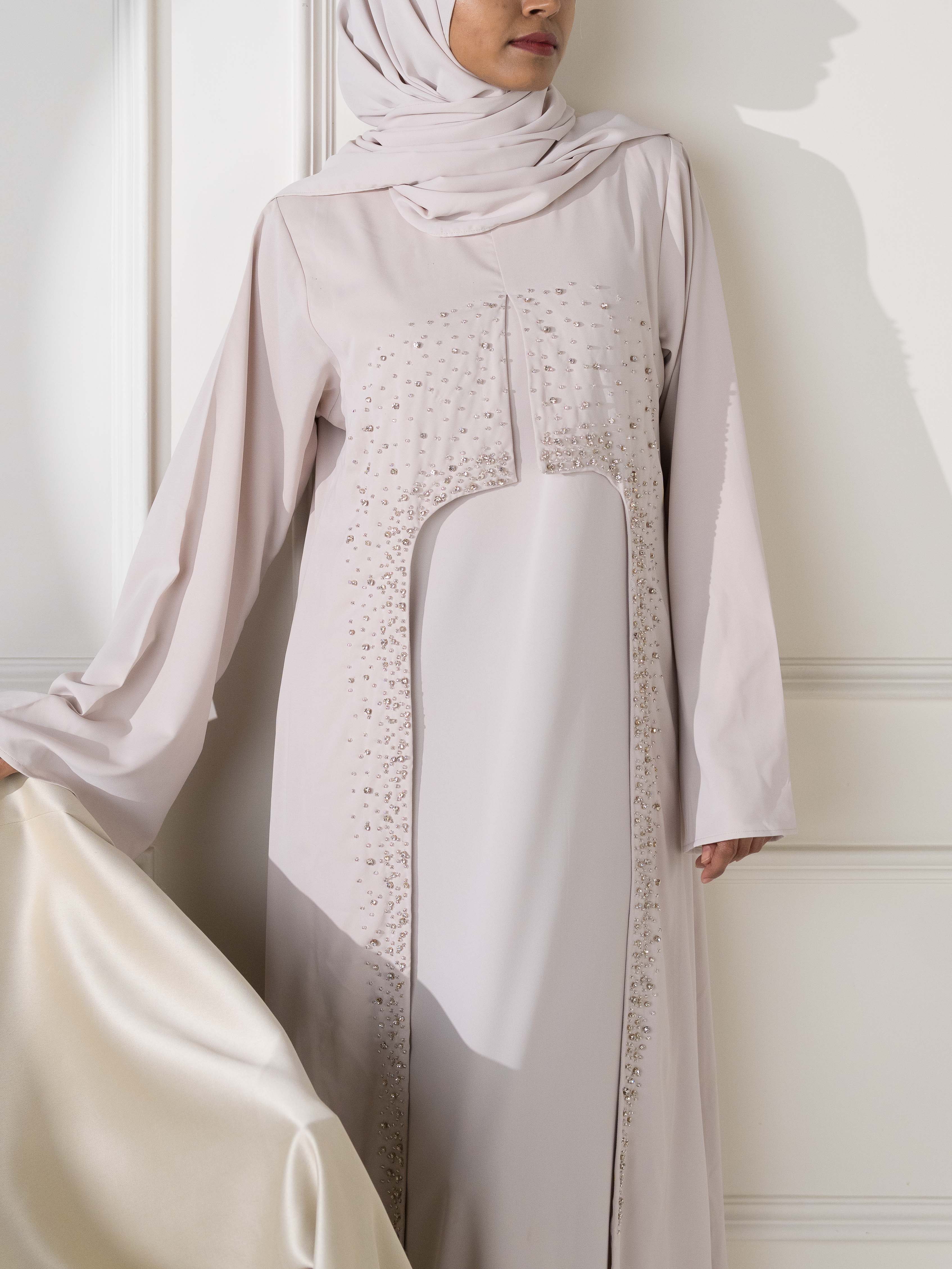 Pearl Dust Embellished Panel Abaya – Soft Blush