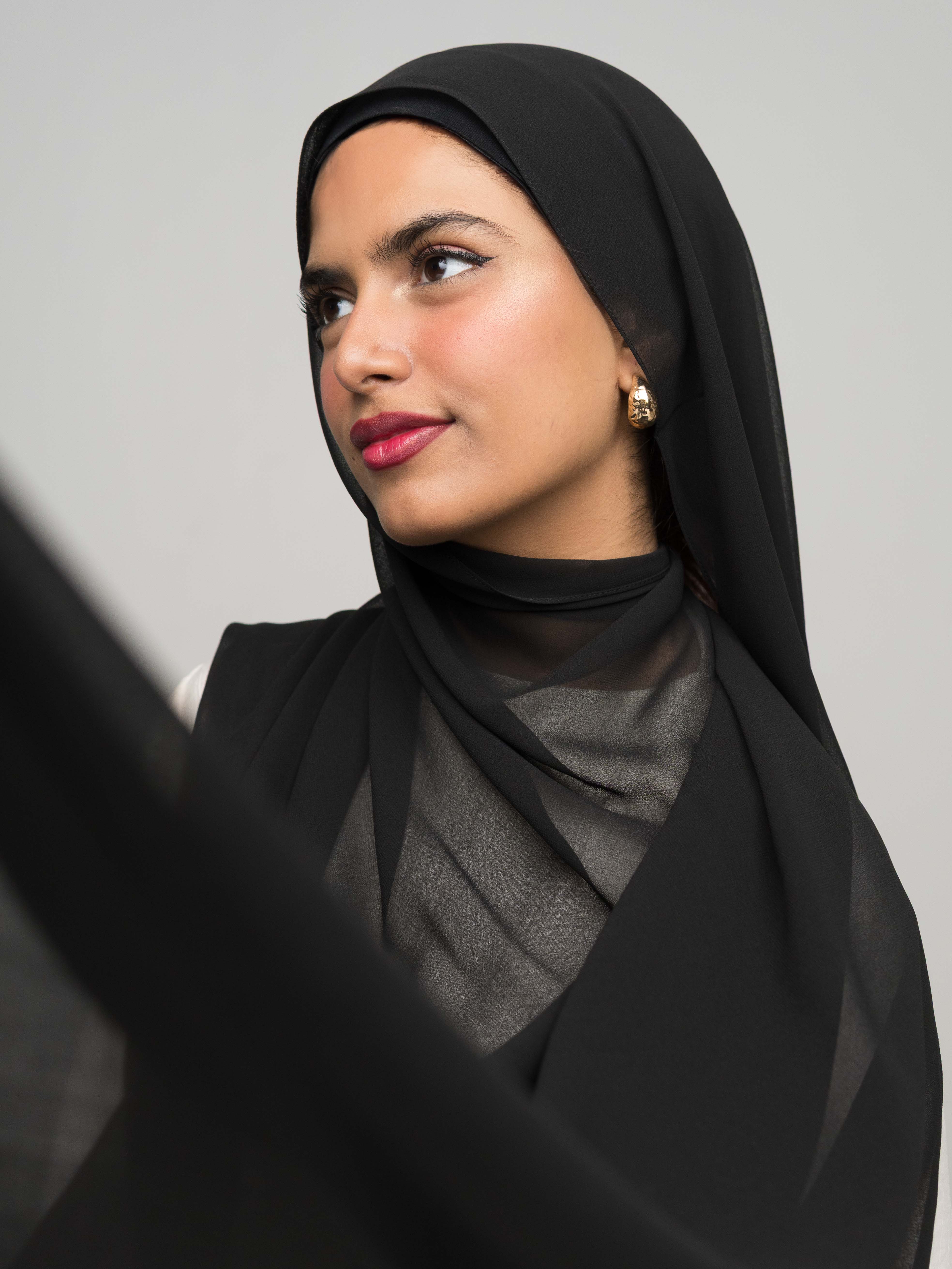 Layali Noir Chiffon Hijab